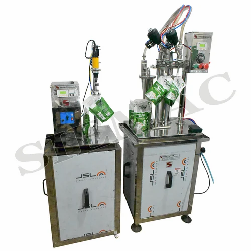 Spout pouch filling machine